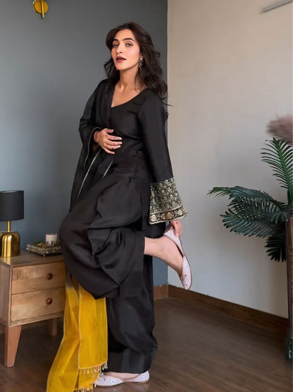 Premium Heavy Crepe Silk Festive Kurta Set With Dupatta