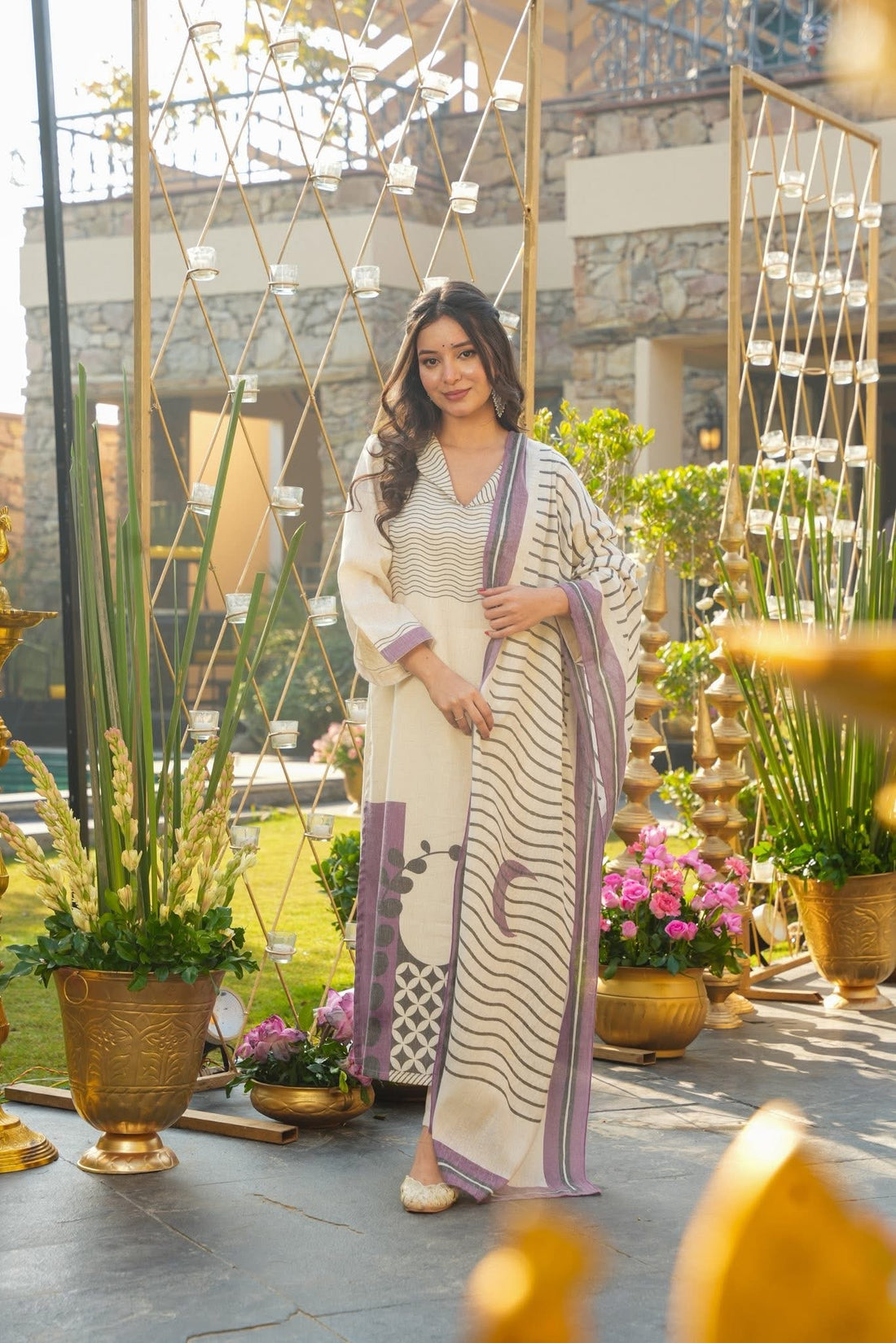 Cream Muslin Printed Kurta Set With Gadhwal Bottom Dupatta